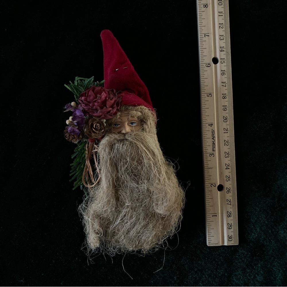 Set of 2 Victorian Style Ornaments (Father Christmas, Heart Cherub with Harp) - Picture 5 of 6
